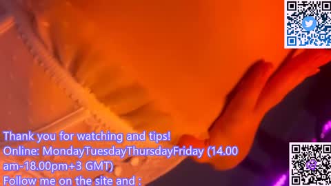 Snapshot of lilian_kroft chatting on December 10, 2:50 pm LIL online show from December 10, 2:50 pm