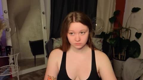 Lilian online show from February 21, 4:46 am