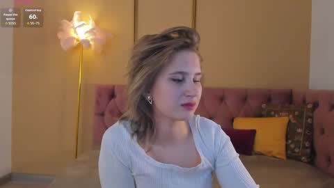 Lilian  online show from May 23, 1:44 am