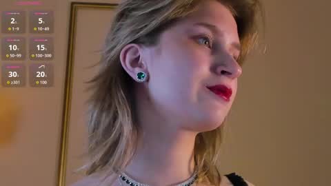 Lilian  online show from May 30, 1:35 am