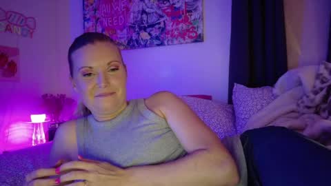 Snapshot of lilianaslilsecret chatting on May 27, 3:14 am LilianaX online show from May 27, 3:14 am