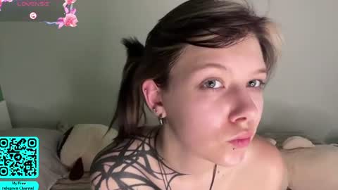 Snapshot of liliandaniels chatting on June 27, 12:22 pm Lilian online show from June 27, 12:22 pm