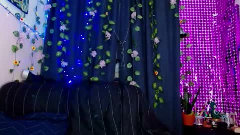 Snapshot of liliandoll chatting on March 6, 1:24 am yesica online show from March 6, 1:24 am