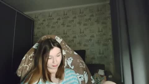 liliawoolf online show from March 10, 2:49 am