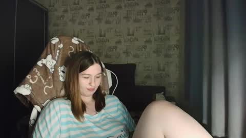 liliawoolf online show from April 2, 4:15 pm