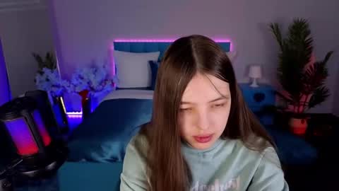 Lili Bakery online show from February 6, 3:22 am