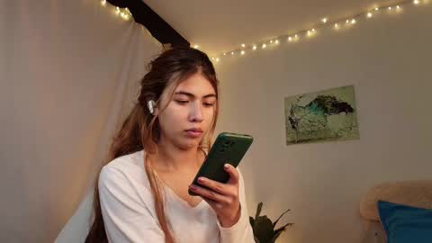 your love online show from February 4, 9:48 am