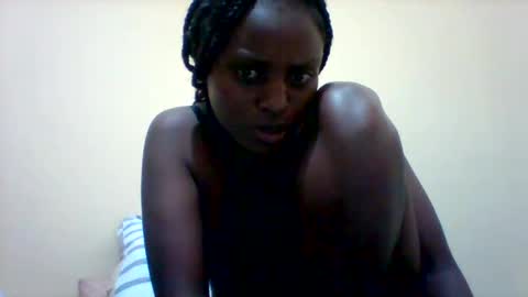 liligal online show from May 15, 8:27 pm