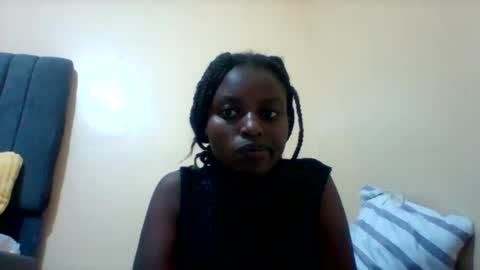 liligal online show from May 17, 5:27 am