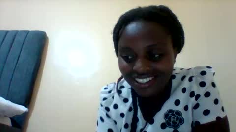 liligal online show from May 26, 6:59 pm