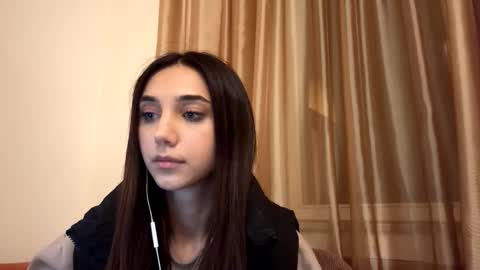 Snapshot of lilihalvorsen chatting on September 29, 10:25 pm Lina online show from September 29, 10:25 pm