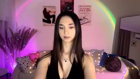 Snapshot of lilihalvorsen chatting on July 19, 10:24 pm Lina online show from July 19, 10:24 pm