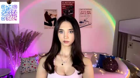 Snapshot of lilihalvorsen chatting on July 21, 10:45 pm Lina online show from July 21, 10:45 pm