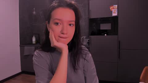 Snapshot of lililaluna chatting on December 14, 3:04 pm             ...  online show from December 14, 3:04 pm