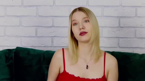 LiliLinn online show from January 20, 4:21 am