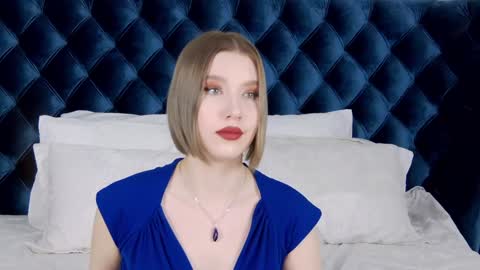 LiliLinn online show from January 24, 8:23 am