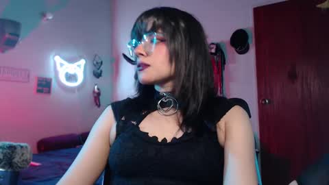 Snapshot of lililiu chatting on January 29, 2:09 am Molly online show from January 29, 2:09 am