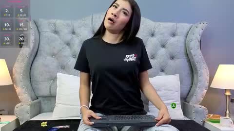 Snapshot of liliopal chatting on February 10, 12:20 pm Lilia online show from February 10, 12:20 pm