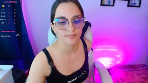 Snapshot of lilith01_ chatting on October 14, 11:05 pm Leidy online show from October 14, 11:05 pm
