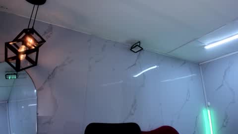 lilith cooper20 online show from March 11, 3:23 am