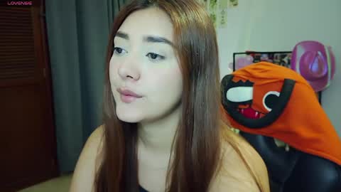 Snapshot of lilith_cruzz chatting on May 12, 2:08 am Lilith online show from May 12, 2:08 am