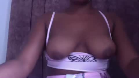 Snapshot of lilith_lala chatting on February 3, 10:36 am tina online show from February 3, 10:36 am