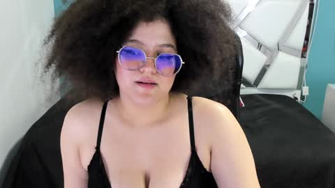 Snapshot of lilith_mesa chatting on December 2, 10:18 am Lilith online show from December 2, 10:18 am