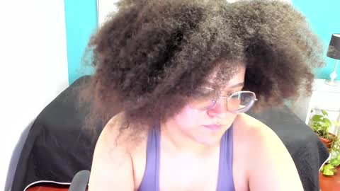 Snapshot of lilith_mesa chatting on December 4, 7:17 am Lilith online show from December 4, 7:17 am