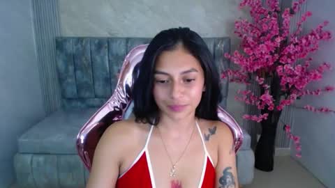 Snapshot of lilith_petit_sub chatting on January 18, 3:49 pm Lilith  online show from January 18, 3:49 pm