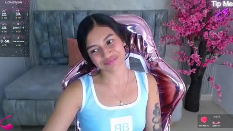 Snapshot of lilith_petit_sub chatting on January 22, 3:51 pm Lilith  online show from January 22, 3:51 pm