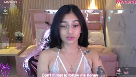 Snapshot of lilith_petit_sub chatting on February 24, 4:04 pm Lilith  online show from February 24, 4:04 pm