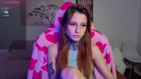 Snapshot of lilith_poison chatting on September 27, 5:51 pm lilith_poison online show from September 27, 5:51 pm