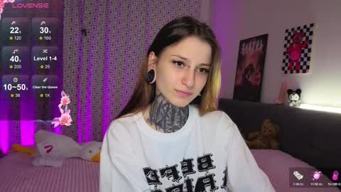 Snapshot of lilith_poison chatting on October 11, 6:06 pm lilith_poison online show from October 11, 6:06 pm