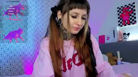 lilith_poison online show from February 14, 6:32 am