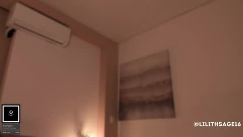 lilith_sage_ online show from January 14, 12:00 pm