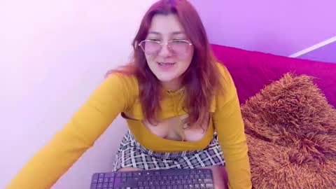 Lilith Smith online show from February 4, 8:25 pm