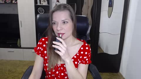 lilith small21 online show from January 10, 9:11 am