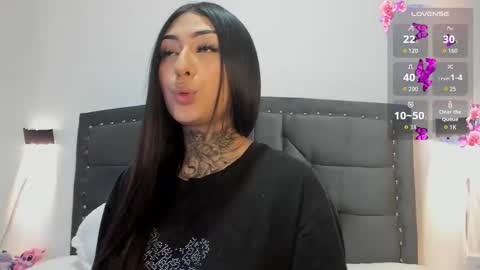 Snapshot of lilith_thompson chatting on October 12, 5:06 am lilith_thompson online show from October 12, 5:06 am