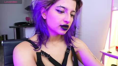 LILITH 200 LIKES   Thursday Clown Costume M online show from May 20, 3:40 pm