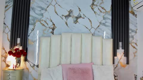 Lilith  online show from April 11, 5:01 am