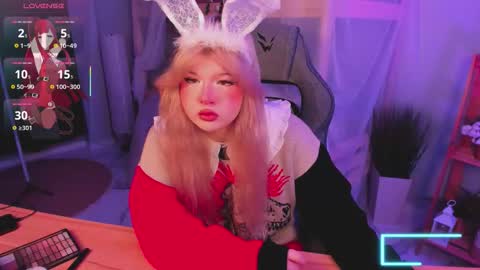 LilithNelson online show from November 19, 11:49 pm