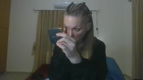 lilithnewdawn online show from February 9, 6:01 pm