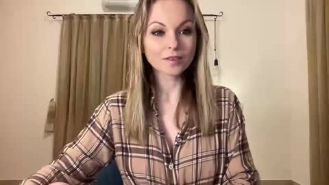 lilithnewdawn online show from February 13, 6:15 pm