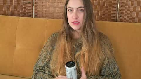 L online show from April 13, 5:07 pm