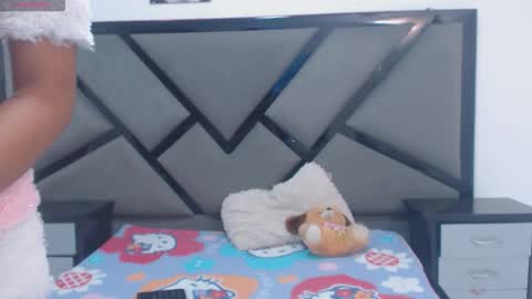 LILI online show from November 10, 12:37 pm