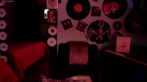 Call me Lilith online show from October 12, 6:40 pm