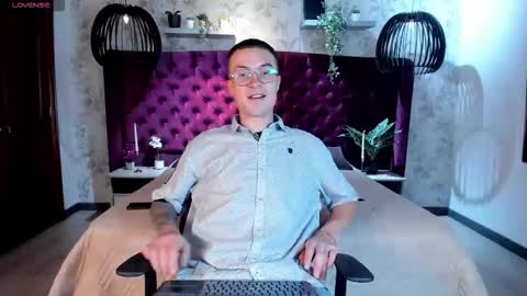 Lil James online show from November 22, 6:07 pm