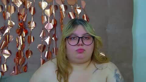 LillianHaig online show from February 13, 7:10 pm