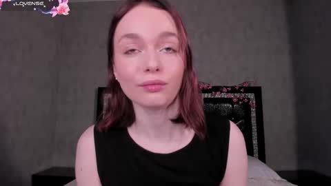 Snapshot of lillianperrys chatting on March 2, 5:42 pm Lily online show from March 2, 5:42 pm