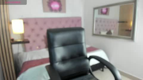 lillie__harper online show from May 11, 12:22 pm